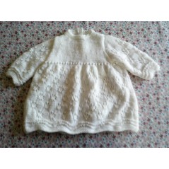 Robe bébé tricot fille blanche en jersey et points ajourés