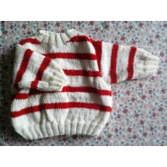 Brassière marinière tricot bébé fille et garçon en jersey rayée rouge et blanc- Gros plan