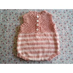 Barboteuse bébé tricot fille en jersey rayé rose et point de blé