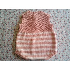 Barboteuse bébé tricot fille en jersey rayé rose et point de blé - Dos