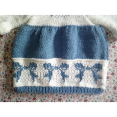 Robe bébé tricot fille jacquard rosette bleue et blanche en laine en jersey et côtes - Gros plan jupe